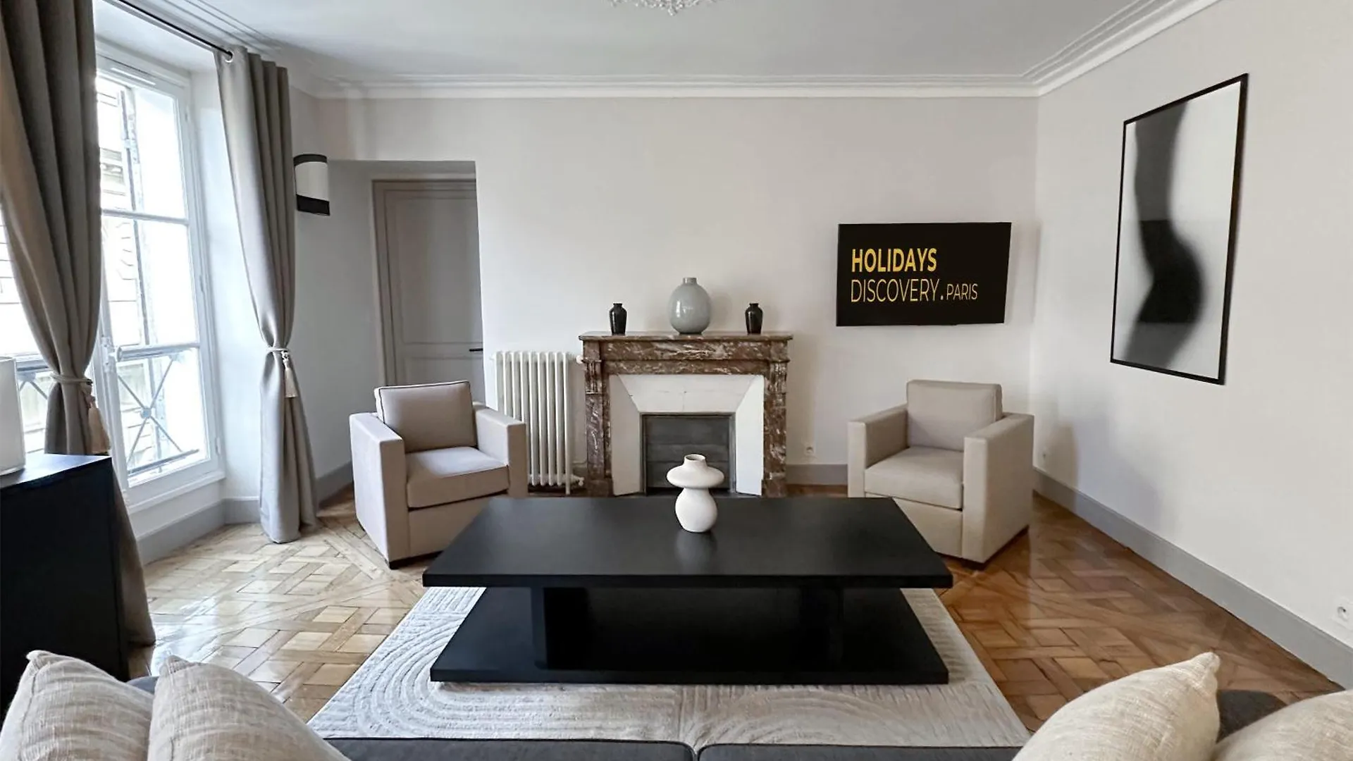 Saint-Germain-Des-Pres Sumptuous Apartment Parijs